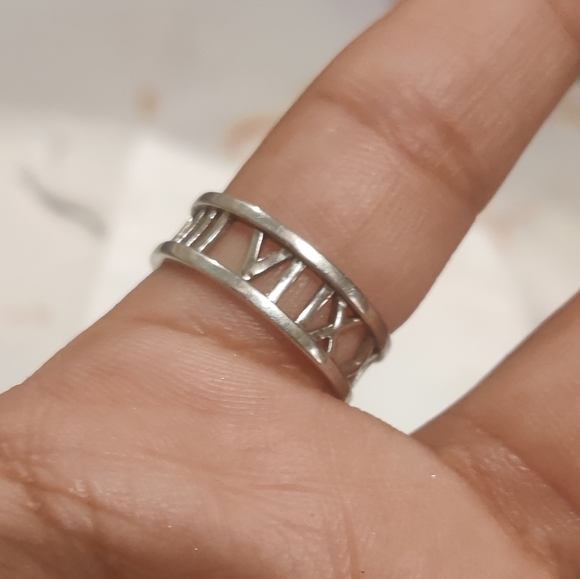 Sterling Forever Roman Numeral Ring Size 7 - Picture 7 of 9